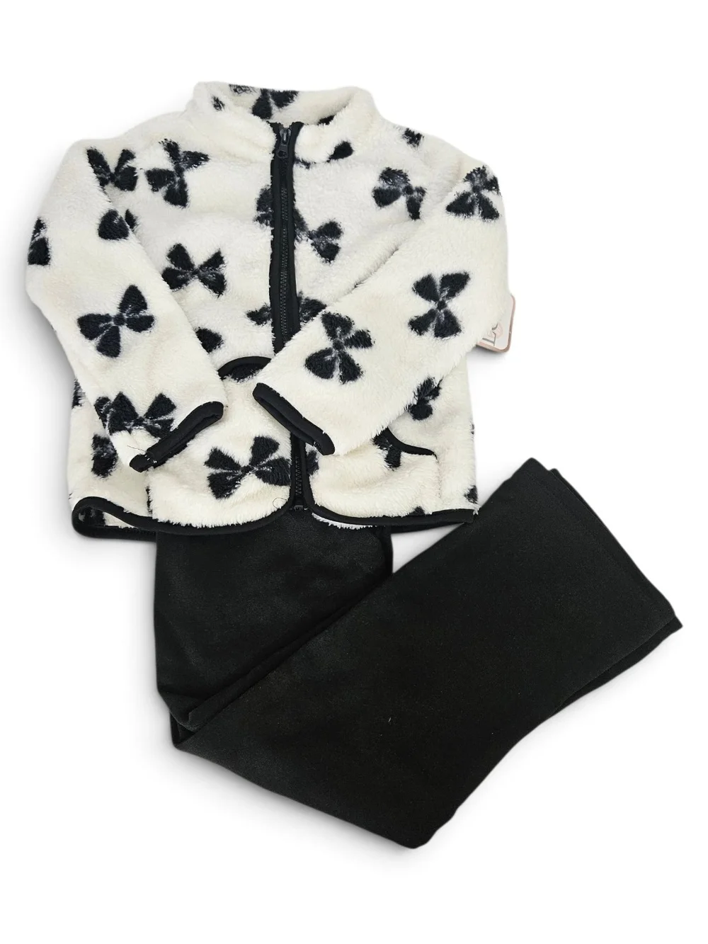 Girls Size 5 Cream Black Plush Fleece 2 Piece Set Bow Print NWOT Coquette